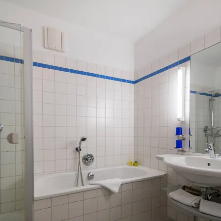 Kaiservillen - Mit 1 Schlafzimmer Und Terrasse D101 *