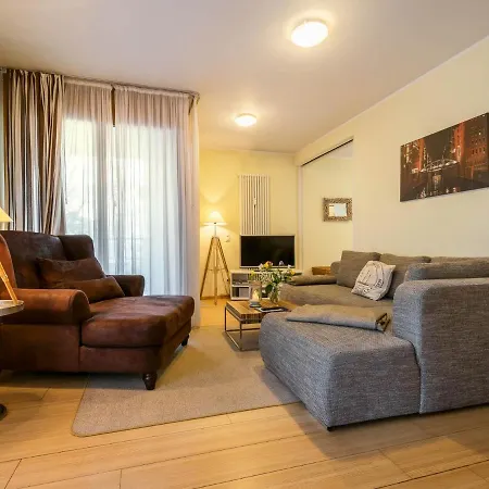 Kaiservillen - Mit 1 Schlafzimmer Und Terrasse D101 Apartmán